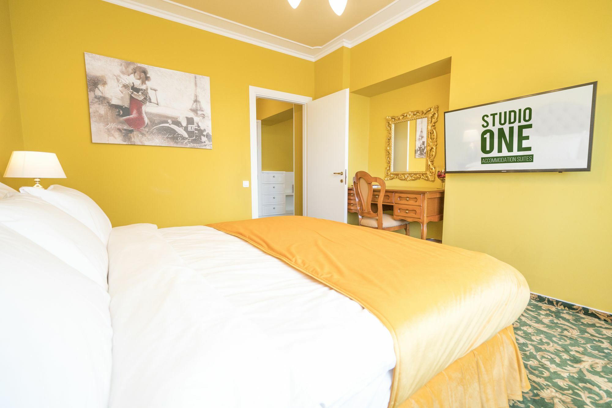 Studio One Accommodation Suites Bukarest Exterior foto